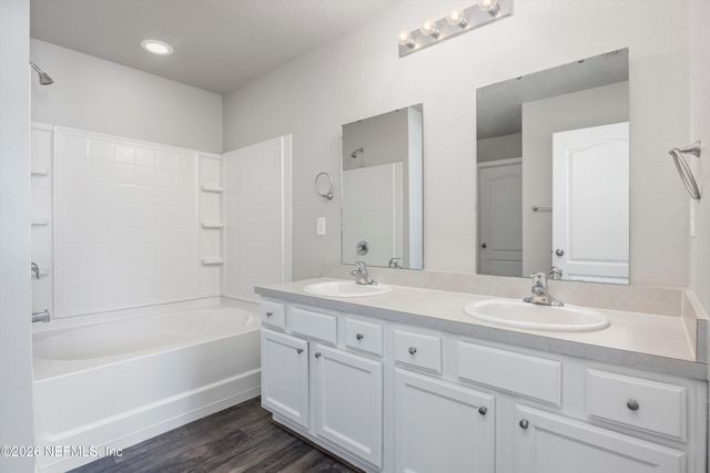 6853 SANDLE Drive, Jacksonville, FL 32219