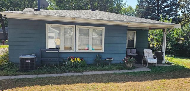 6514 57th Avenue N, Crystal, MN 55428