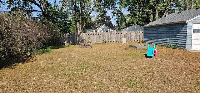 6514 57th Avenue N, Crystal, MN 55428