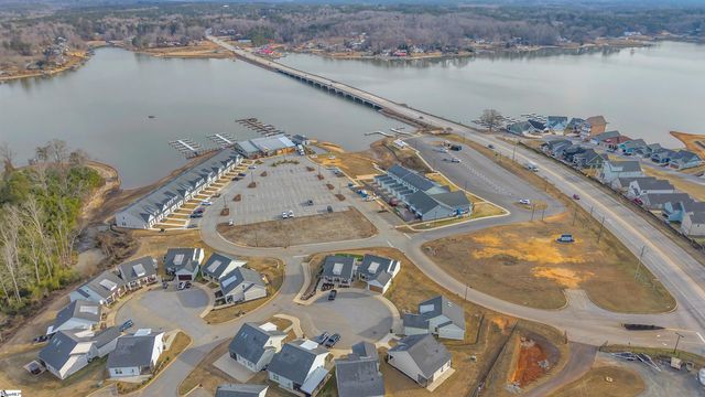 103 Cottage Lane, Greenwood, SC 29649