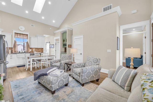 103 Cottage Lane, Greenwood, SC 29649