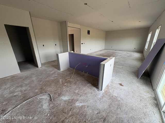 2423 Little Catalpa Way, Fisherville, KY 40023