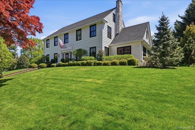 96 10th Street, Garden City, NY 11530