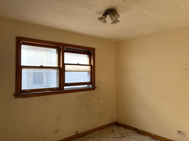 5013 W Bloomingdale Avenue, Chicago, IL 60639