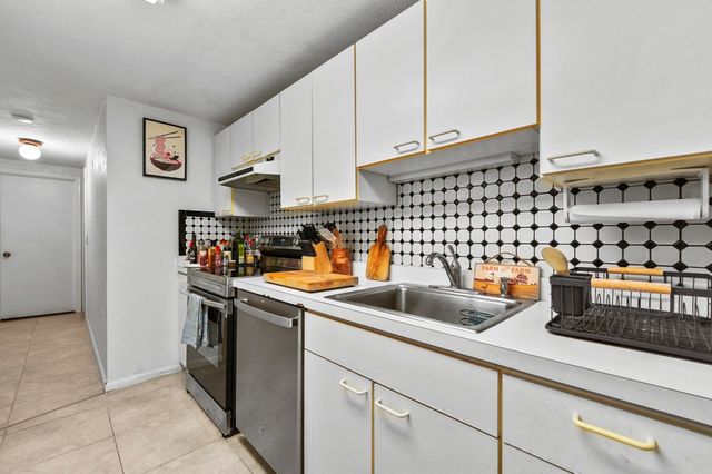 220 Swanson Road 605, Boxborough, MA 01719