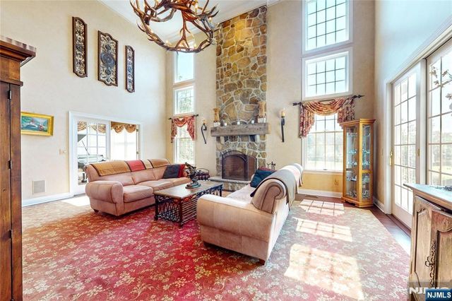 365 Mine Brook Road, Far Hills, NJ 07931