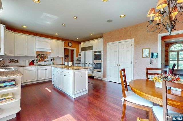 365 Mine Brook Road, Far Hills, NJ 07931