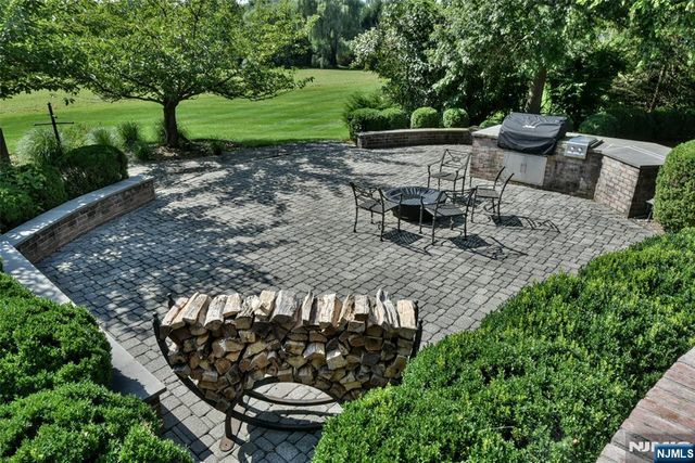 365 Mine Brook Road, Far Hills, NJ 07931