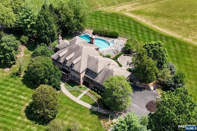 365 Mine Brook Road, Far Hills, NJ 07931