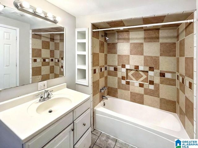 115 FRONT STREET, Adamsville, AL 35005