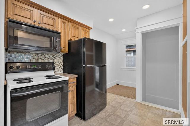140 S 13th Ave, Pocatello, ID 83201