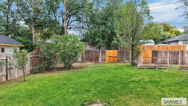 140 S 13th Ave, Pocatello, ID 83201