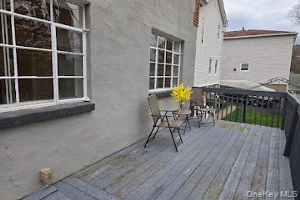 85 Front Street 2, Nyack, NY 10960