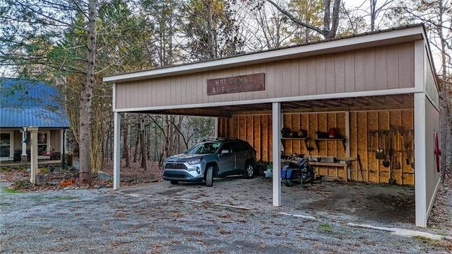 1050 ROBINSON Road, Dahlonega, GA 30533