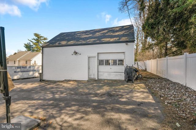 13497 TREVOSE RD, Philadelphia, PA 19116