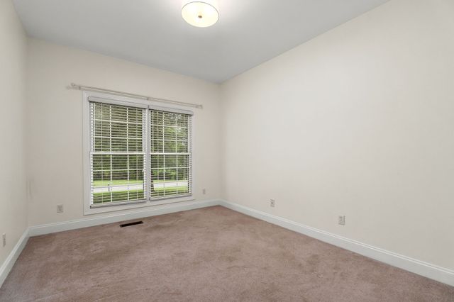650 Beckridge Rd, Mcminnville, TN 37110