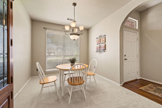 2732 Crystal Glenn Circle, Hurst, TX 76054