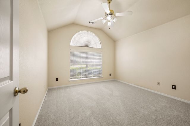 2732 Crystal Glenn Circle, Hurst, TX 76054