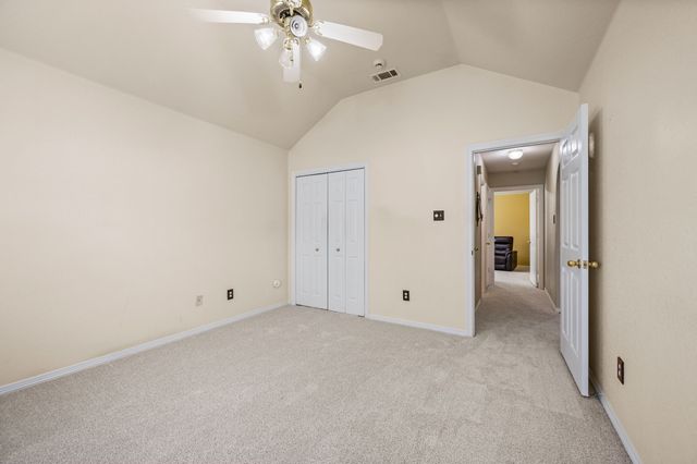 2732 Crystal Glenn Circle, Hurst, TX 76054