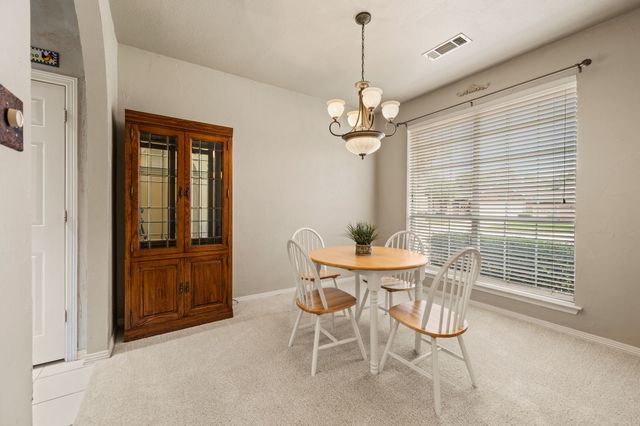 2732 Crystal Glenn Circle, Hurst, TX 76054