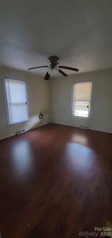 1905 Crestmont Avenue, Kannapolis, NC 28081