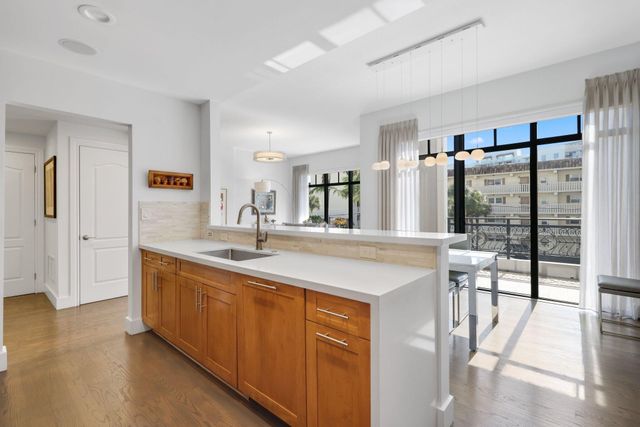 200 E Palmetto Park Road 7, Boca Raton, FL 33432