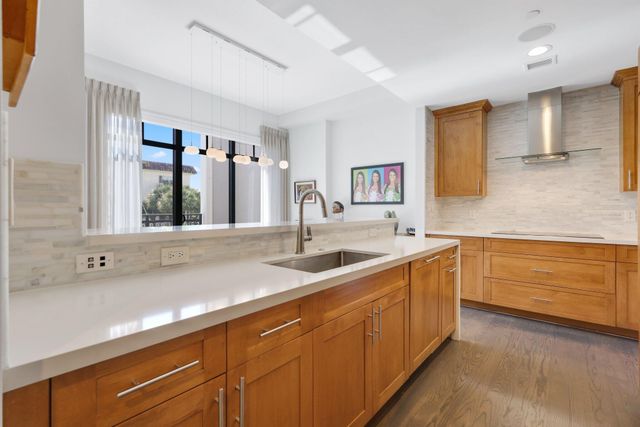 200 E Palmetto Park Road 7, Boca Raton, FL 33432