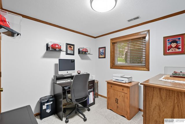 8405 S 142nd Avenue, Omaha, NE 68138