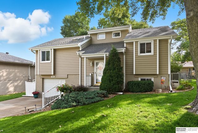 8405 S 142nd Avenue, Omaha, NE 68138