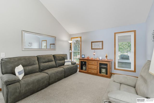 8405 S 142nd Avenue, Omaha, NE 68138