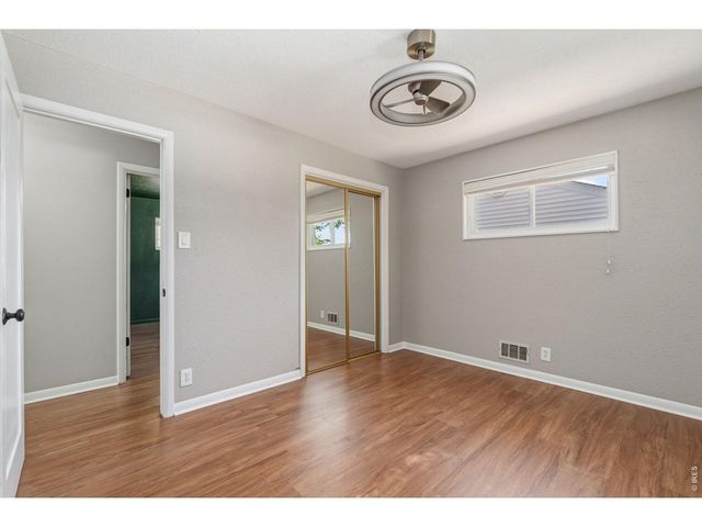 7270 Avrum Dr, Denver, CO 80221