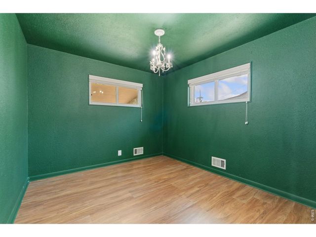 7270 Avrum Dr, Denver, CO 80221