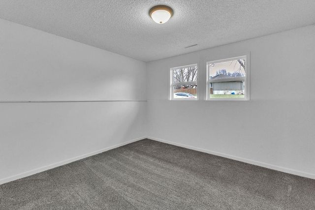 4606 Zebra Lane, St Joseph, MO 64506