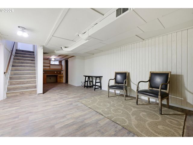 5726 Sw FLORIDA St, Portland, OR 97219