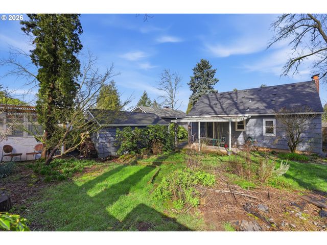 5726 Sw FLORIDA St, Portland, OR 97219