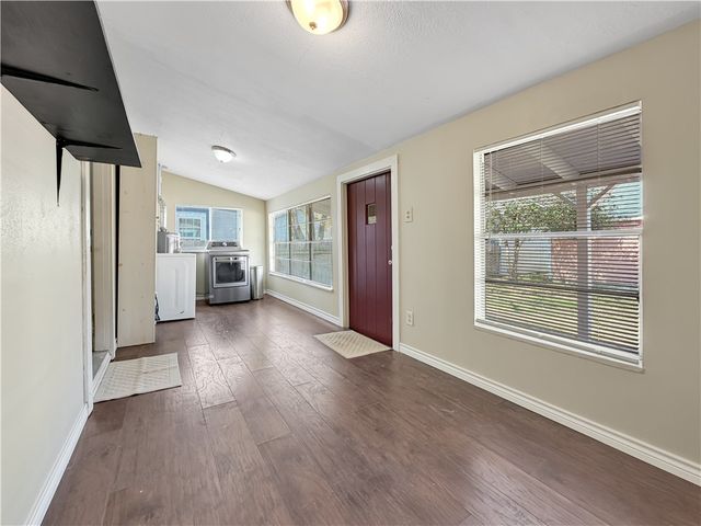 402 Southern St, Corpus Christi, TX 78404