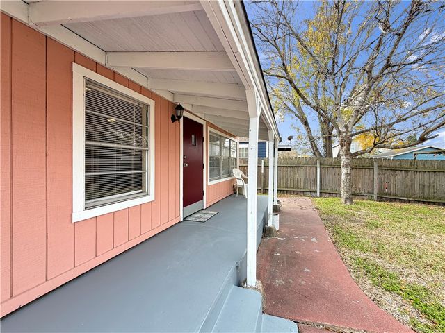 402 Southern St, Corpus Christi, TX 78404