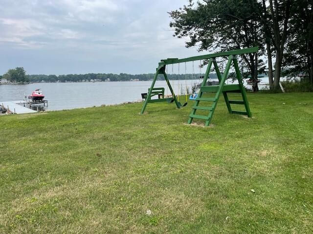 232 Lyn Brook Drive, Girard Twp, MI 49036