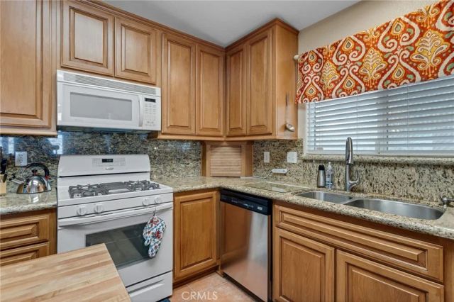 14464 Jamaica Lane, Helendale, CA 92342