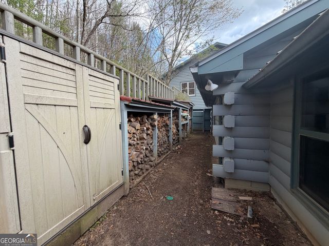 42 Gobbler Lane, Clayton, GA 30525