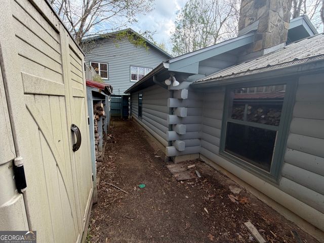 42 Gobbler Lane, Clayton, GA 30525