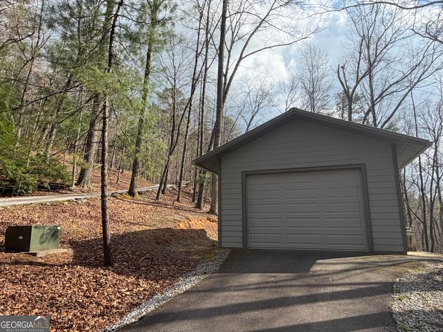 42 Gobbler Lane, Clayton, GA 30525