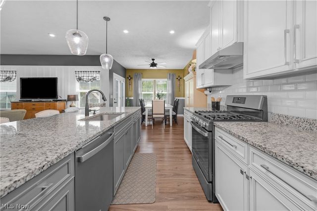 35779 Crystal Creek Court, Grafton, OH 44044