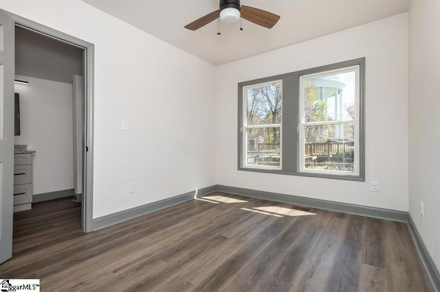 1208 W Main Street, Laurens, SC 29360