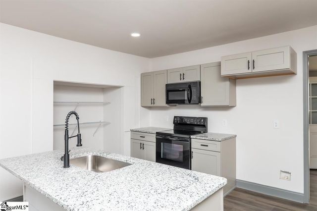 1208 W Main Street, Laurens, SC 29360