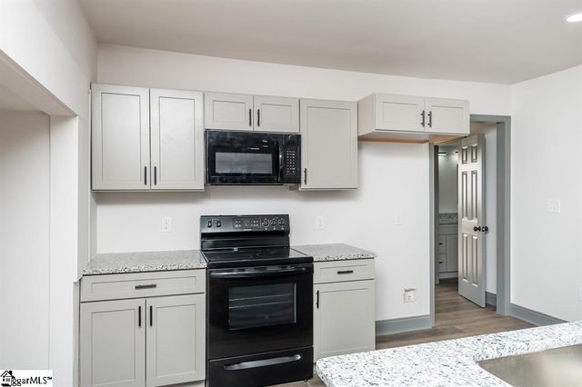 1208 W Main Street, Laurens, SC 29360
