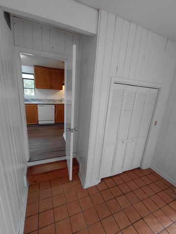 2412 Almond Drive, Tallahassee, FL 32303