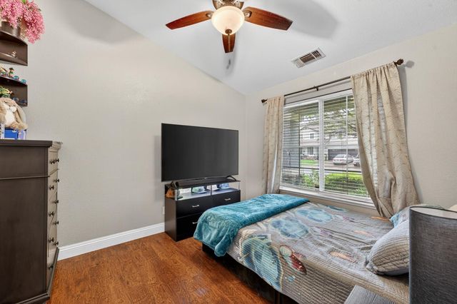 145 Montana Ct, Yuba City, CA 95991