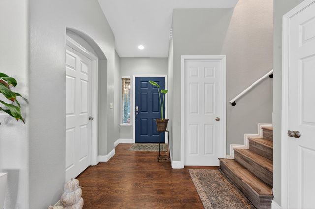 145 Montana Ct, Yuba City, CA 95991