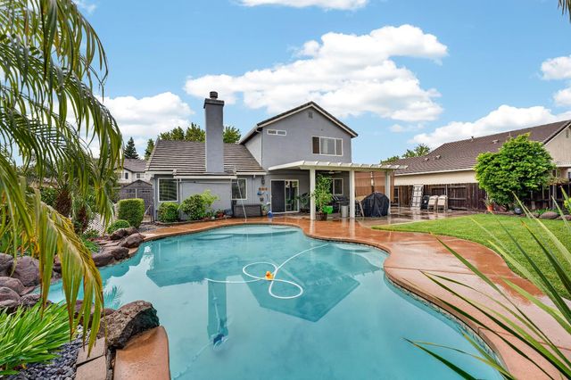 145 Montana Ct, Yuba City, CA 95991